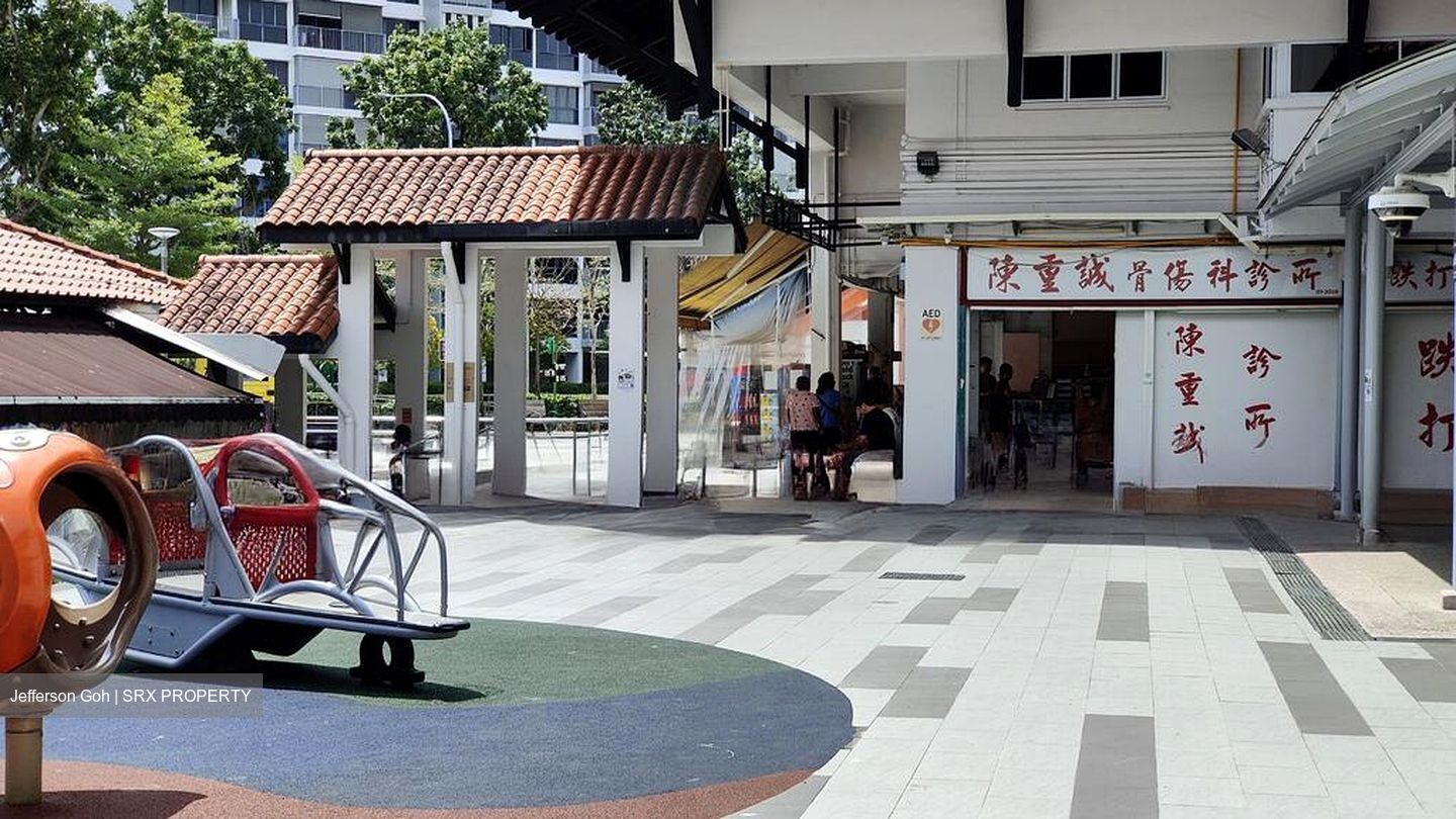 Bedok Reservoir Road (D16), Shop House #524707871